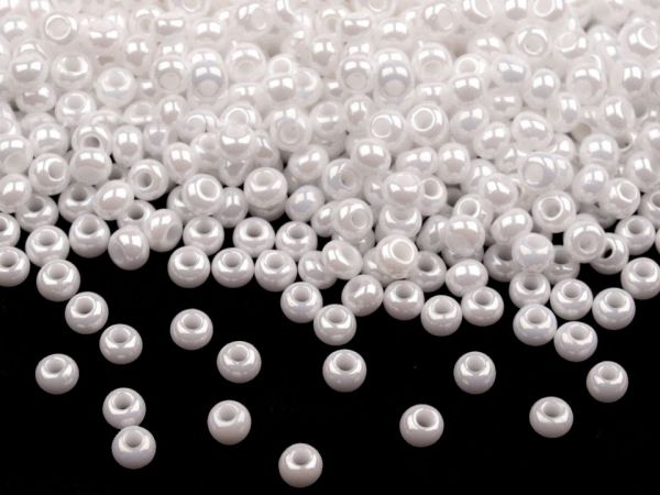 Бисер Preciosa 46102 белый жемчуг