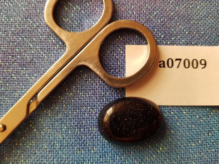 Магнит для игл (Кабошон из авантюрина(искусственного) синий, 18*25*7мм) а07009